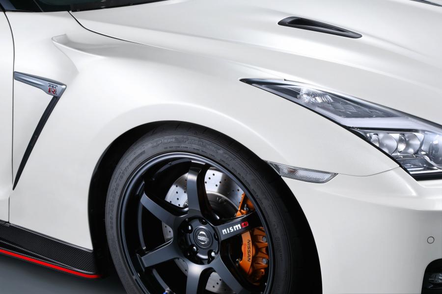 Детали экстерьера Nissan GT-R Nismo N Attack Package 2017 года  (фото 5 из 10)